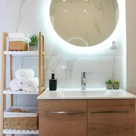 Апартамент Urban Luxury In The Heart Of Skg Солун